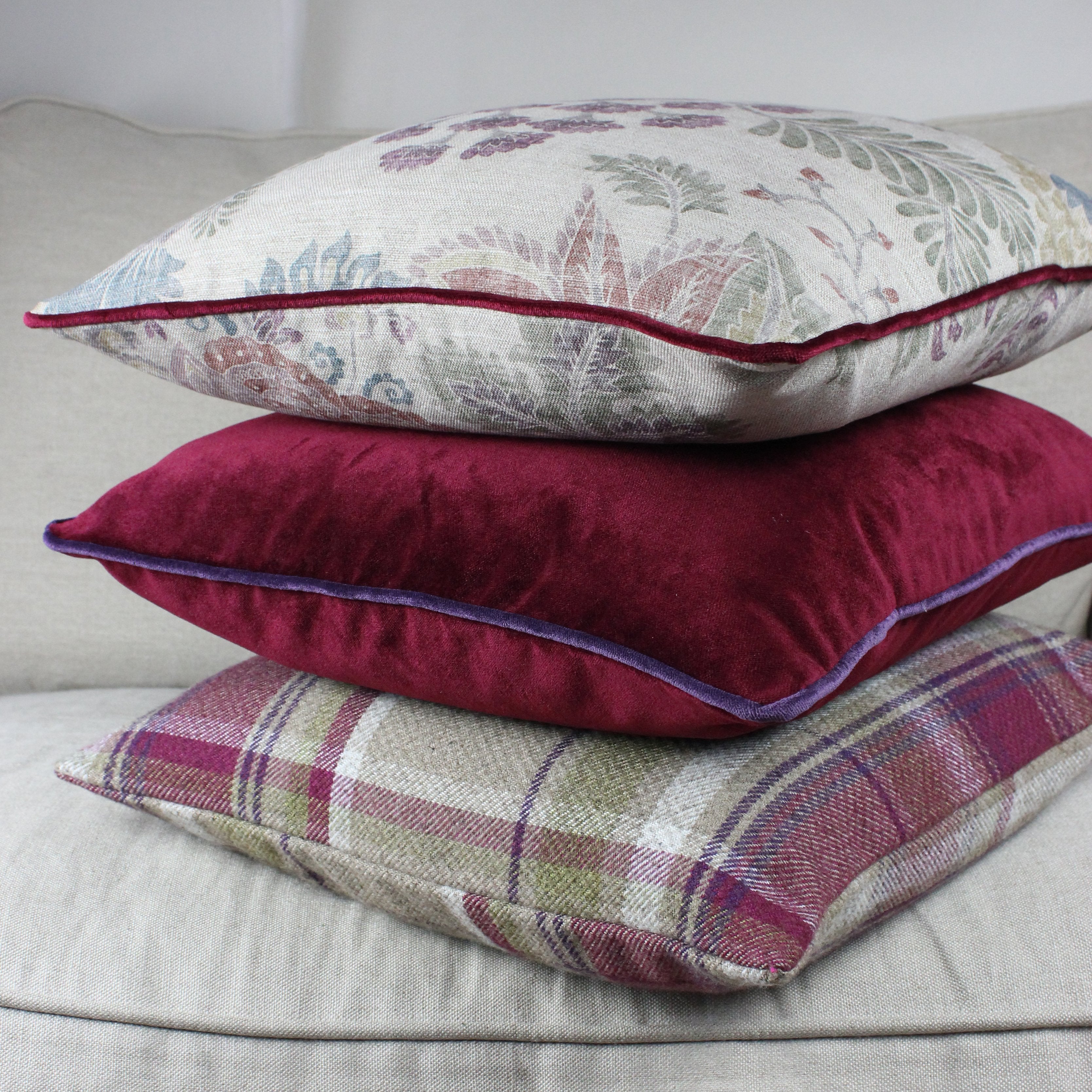 McAlister Textiles Floris Vintage Floral Linen Cushion Cushions and Covers 