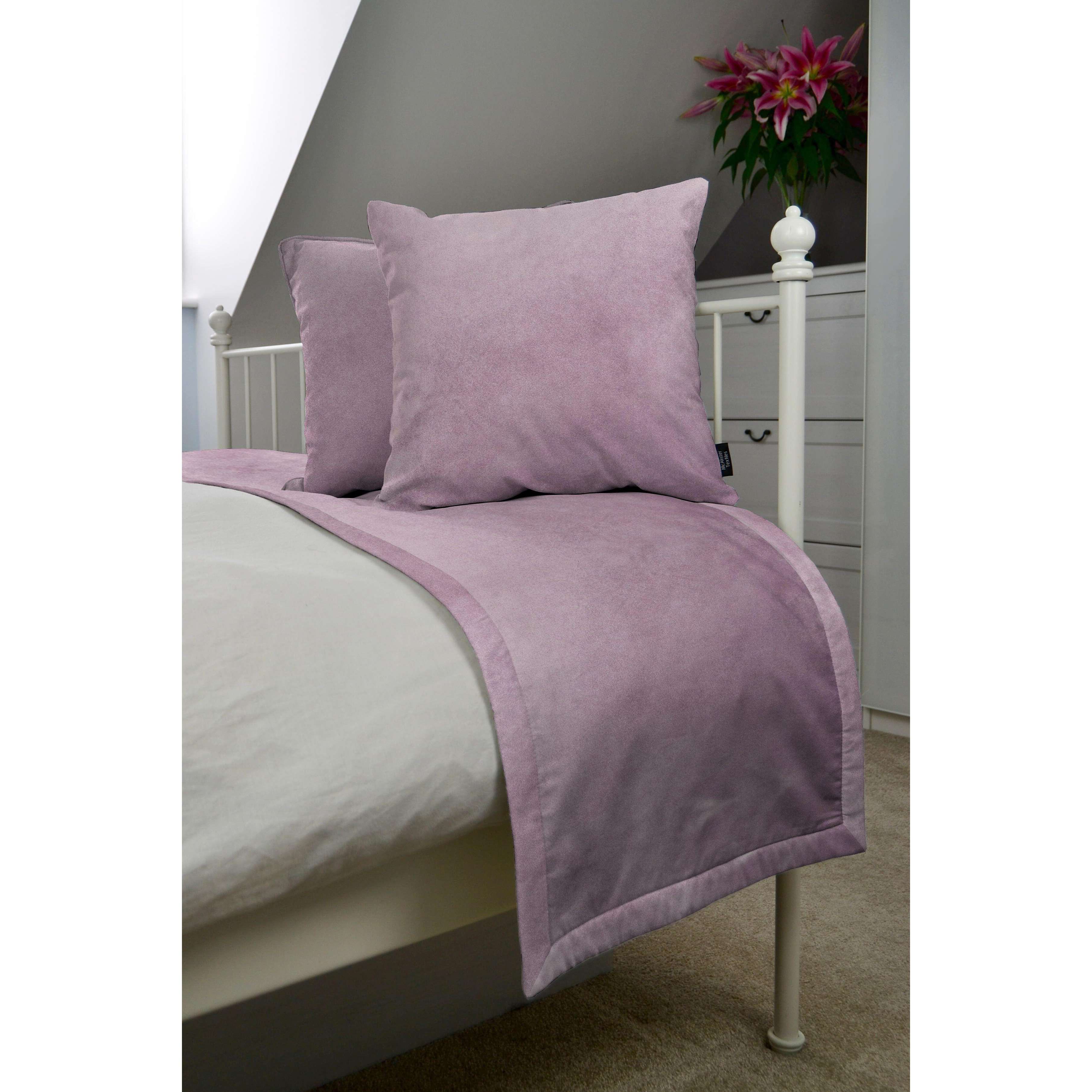 McAlister Textiles Matt Lilac Purple Velvet Bedding Set Bedding Set Runner (50x240cm) + 2x Cushion Covers 