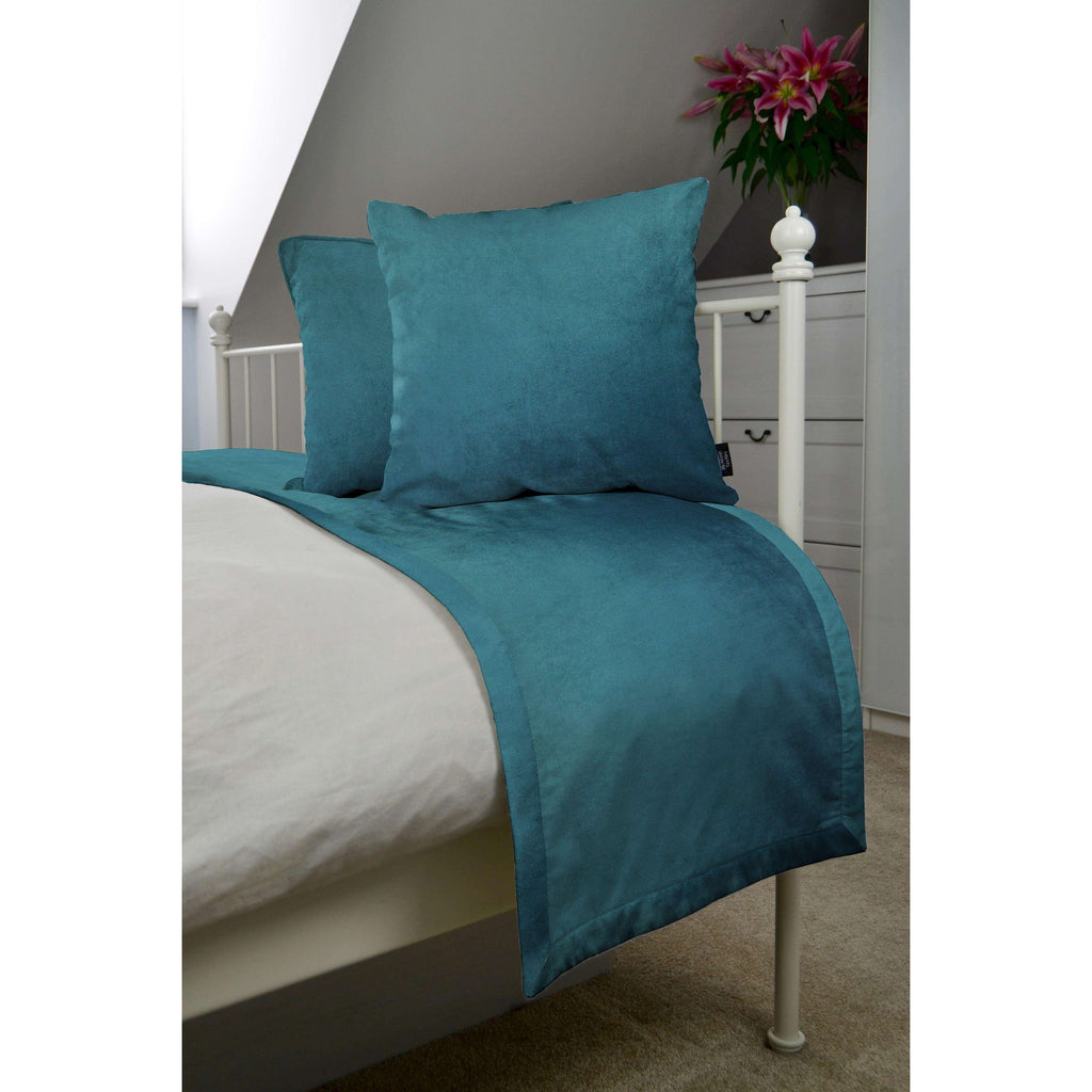 McAlister Textiles Matt Blue Teal Velvet Bedding Set Bedding Set Runner (50x240cm) + 2x Cushion Covers 