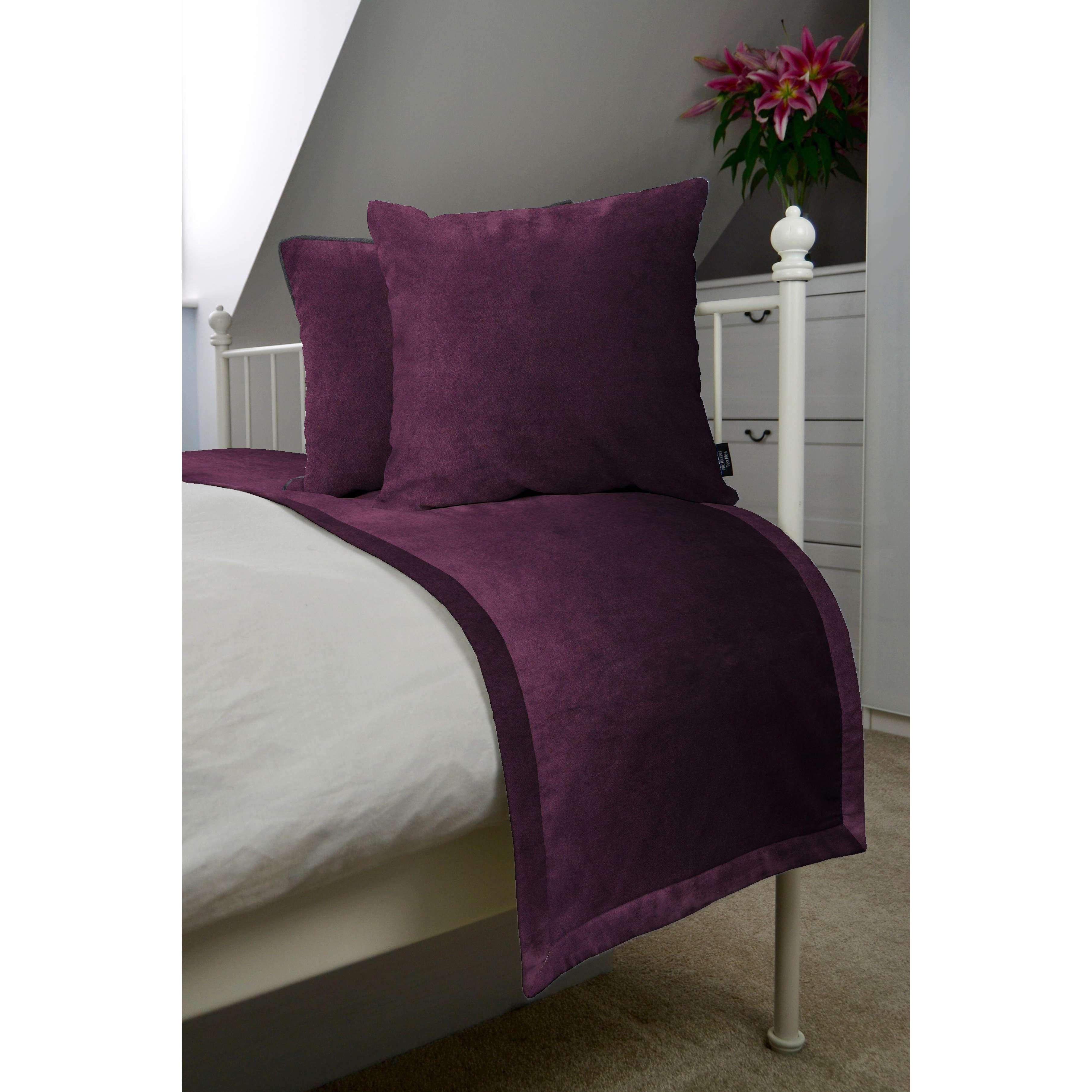 McAlister Textiles Matt Aubergine Purple Velvet Bedding Set Bedding Set Runner (50x240cm) + 2x Cushion Covers 