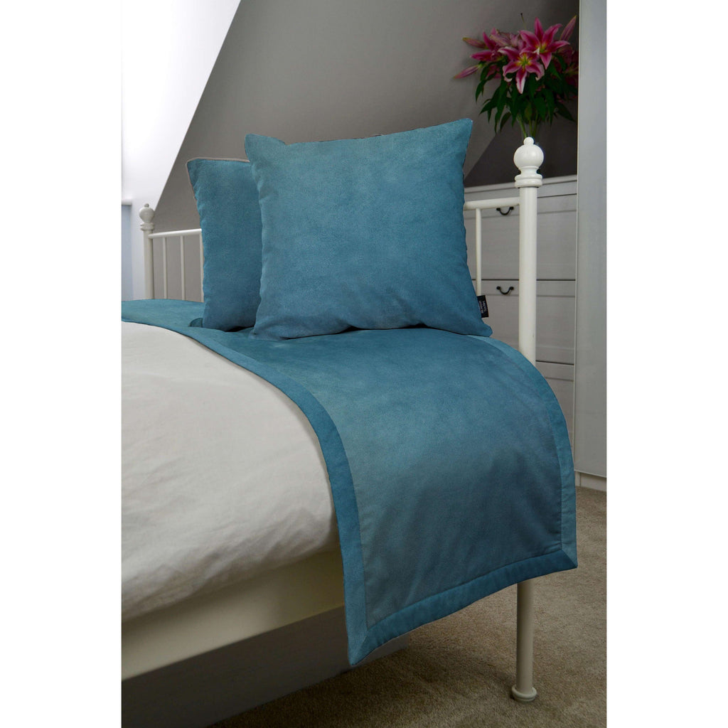 McAlister Textiles Matt Duck Egg Blue Velvet Bedding Set Bedding Set Runner (50x240cm) + 2x Cushion Covers 
